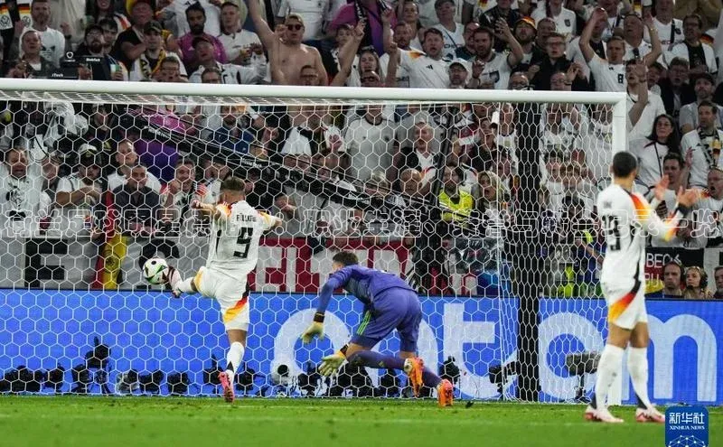 熊猫体育app下载安装百度识图